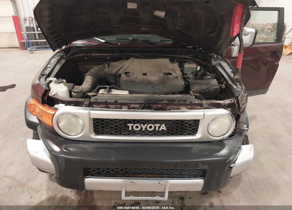 2007 TOYOTA FJ CRUISER VIN: JTEBU11F770023724