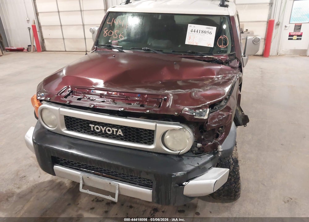 2007 TOYOTA FJ CRUISER VIN: JTEBU11F770023724