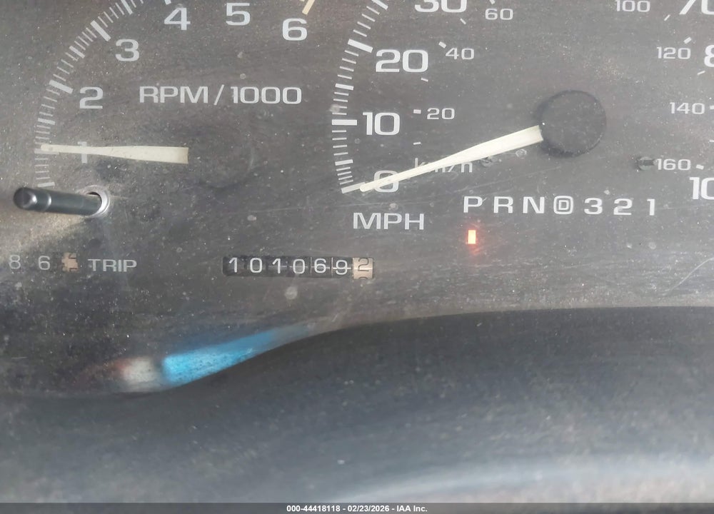 1996 GMC SIERRA C2500 VIN: 1GTGC29J6TE527030