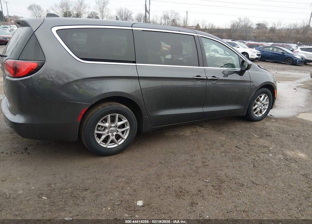 2022 CHRYSLER VOYAGER LX VIN: 2C4RC1CG4NR157203