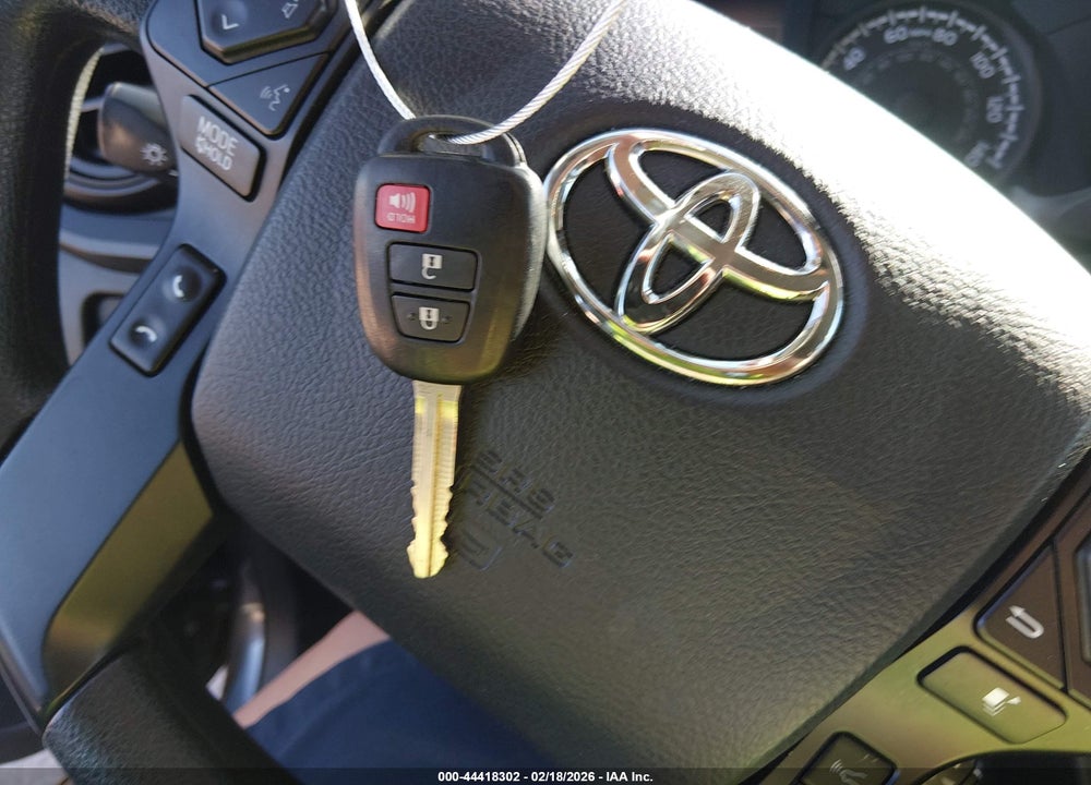 2019 TOYOTA TACOMA SR VIN: 5TFAX5GN1KX164222