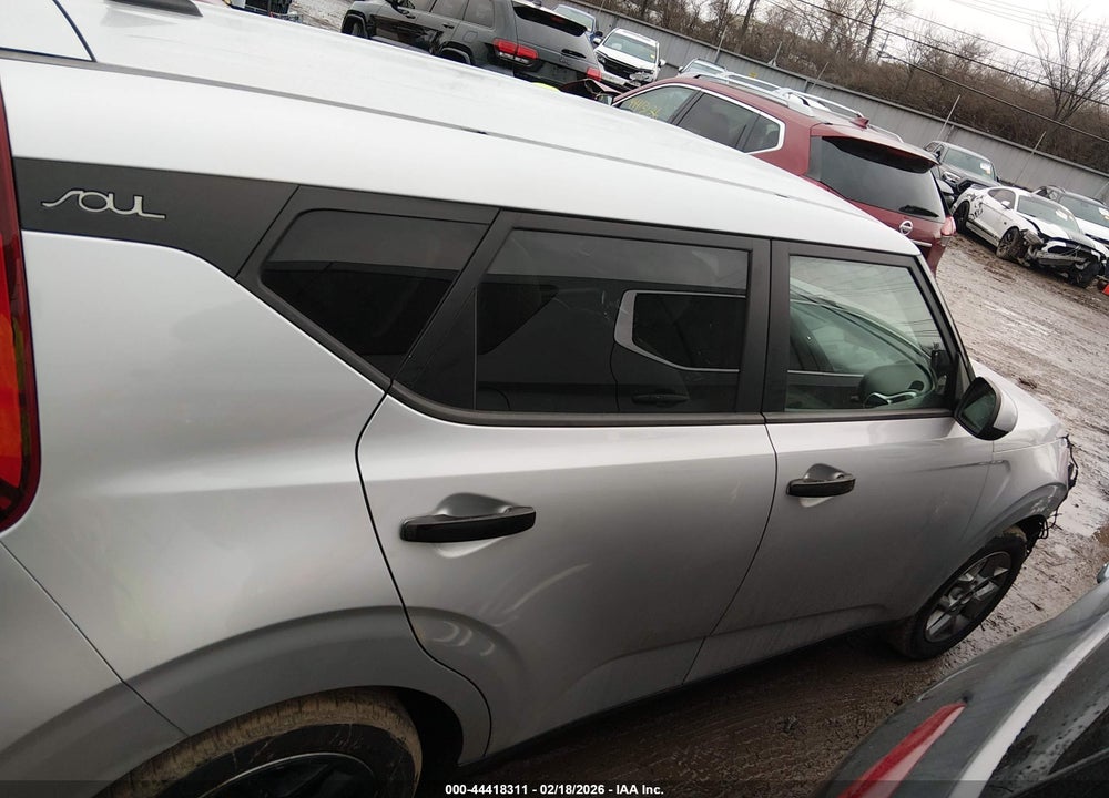 2020 KIA SOUL S VIN: KNDJ23AU2L7024104