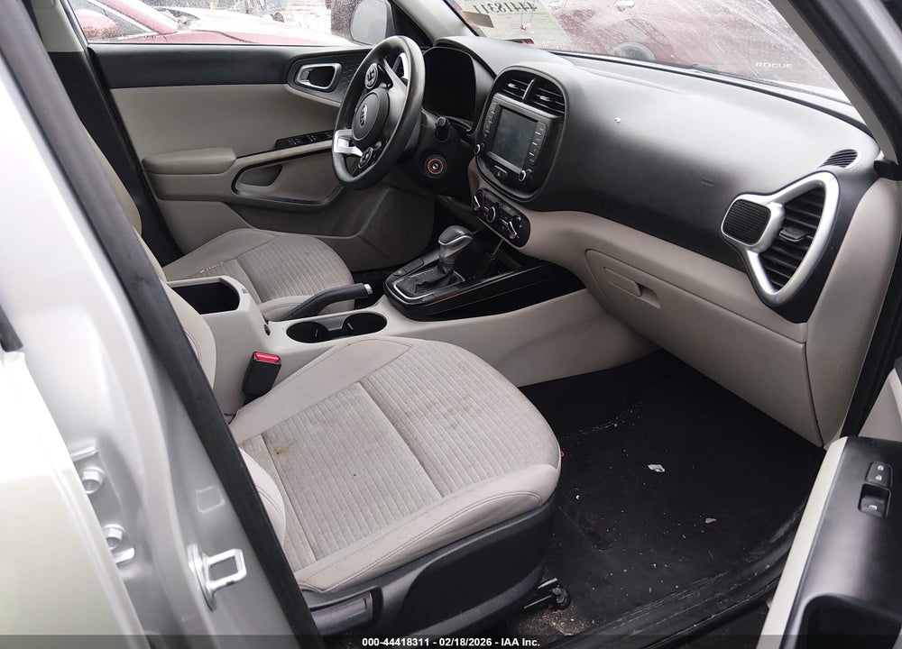 2020 KIA SOUL S VIN: KNDJ23AU2L7024104