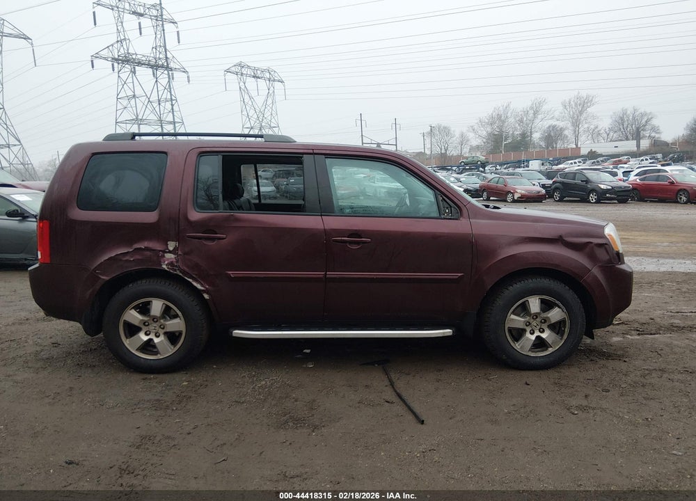 2011 HONDA PILOT EX-L VIN: 5FNYF4H5XBB062728