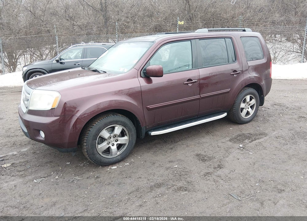 2011 HONDA PILOT EX-L VIN: 5FNYF4H5XBB062728