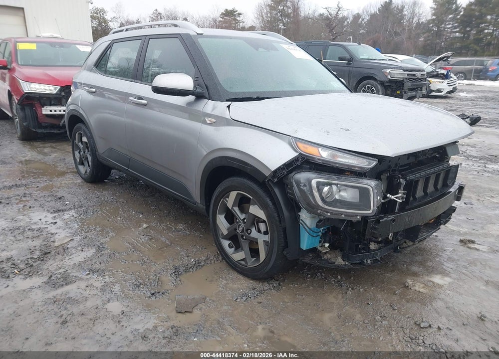 2024 HYUNDAI VENUE SEL VIN: KMHRC8A32RU307127