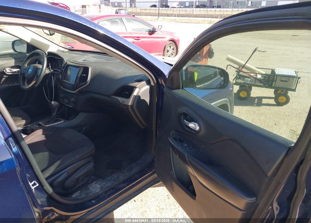 2016 JEEP CHEROKEE LATITUDE VIN: 1C4PJLCB8GW217829