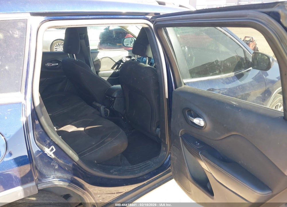 2016 JEEP CHEROKEE LATITUDE VIN: 1C4PJLCB8GW217829