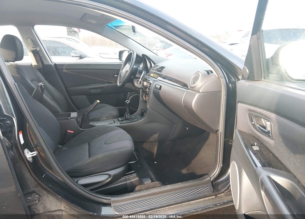 2008 MAZDA 3 S SPORT VIN: JM1BK323181148899
