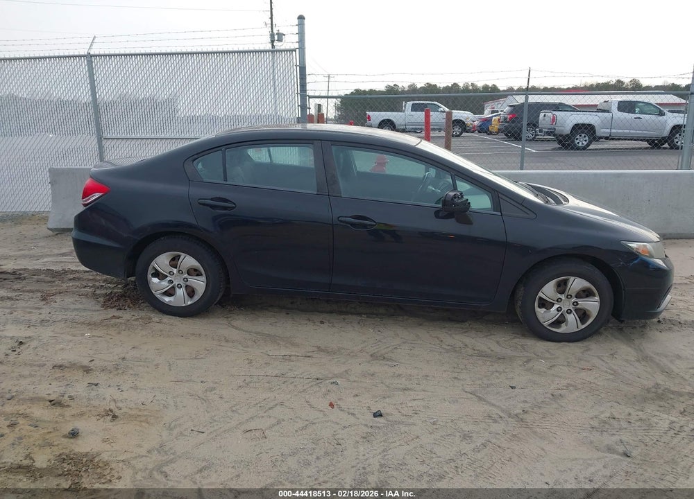 2015 HONDA CIVIC LX VIN: 19XFB2E52FE009349