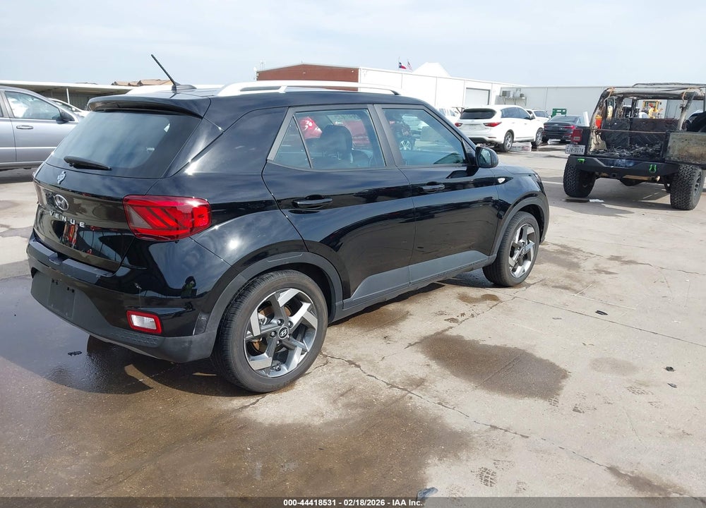 2024 HYUNDAI VENUE SEL VIN: KMHRC8A31RU291597