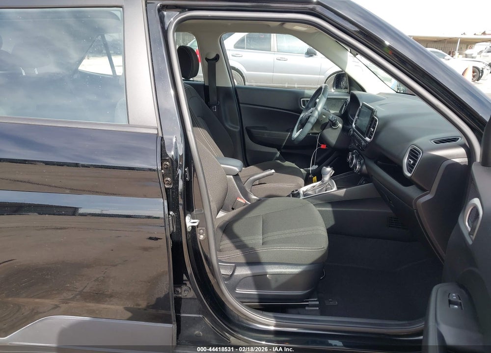 2024 HYUNDAI VENUE SEL VIN: KMHRC8A31RU291597