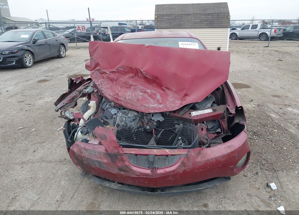 2004 PONTIAC GRAND PRIX GT1 VIN: 2G2WP522341324642