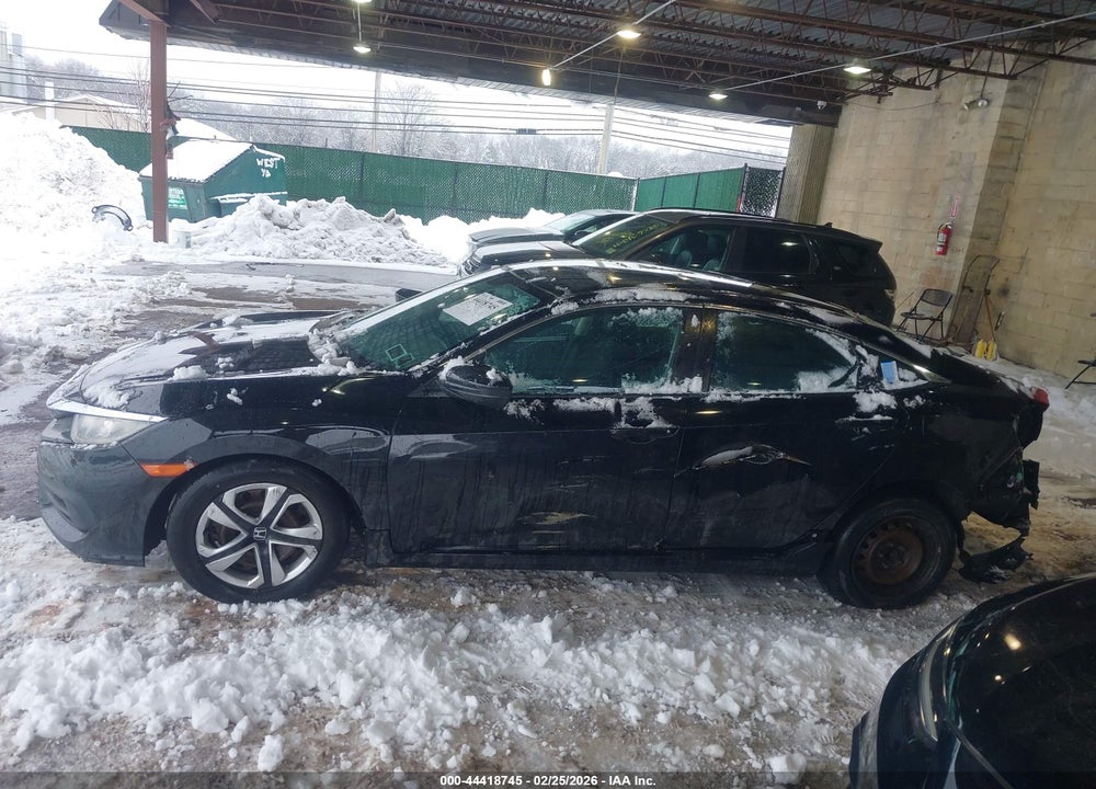2017 HONDA CIVIC LX VIN: 2HGFC2F55HH551713