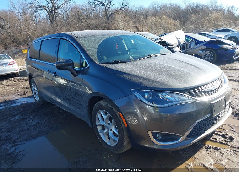 2018 CHRYSLER PACIFICA TOURING PLUS VIN: 2C4RC1FG4JR122957