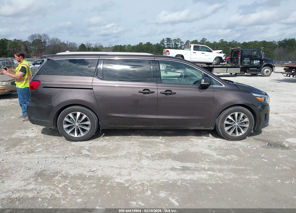 2018 KIA SEDONA SX VIN: KNDMC5C13J6356645