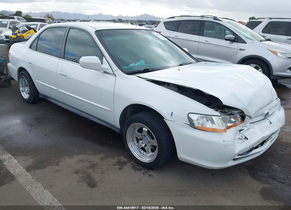 2001 HONDA ACCORD 2.3 LX VIN: JHMCG665X1C003162