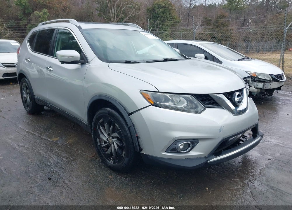 2015 NISSAN ROGUE SL VIN: 5N1AT2MT8FC780926
