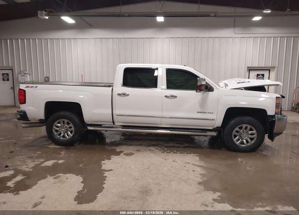2015 CHEVROLET SILVERADO 2500HD LTZ VIN: 1GC1KWE83FF526404