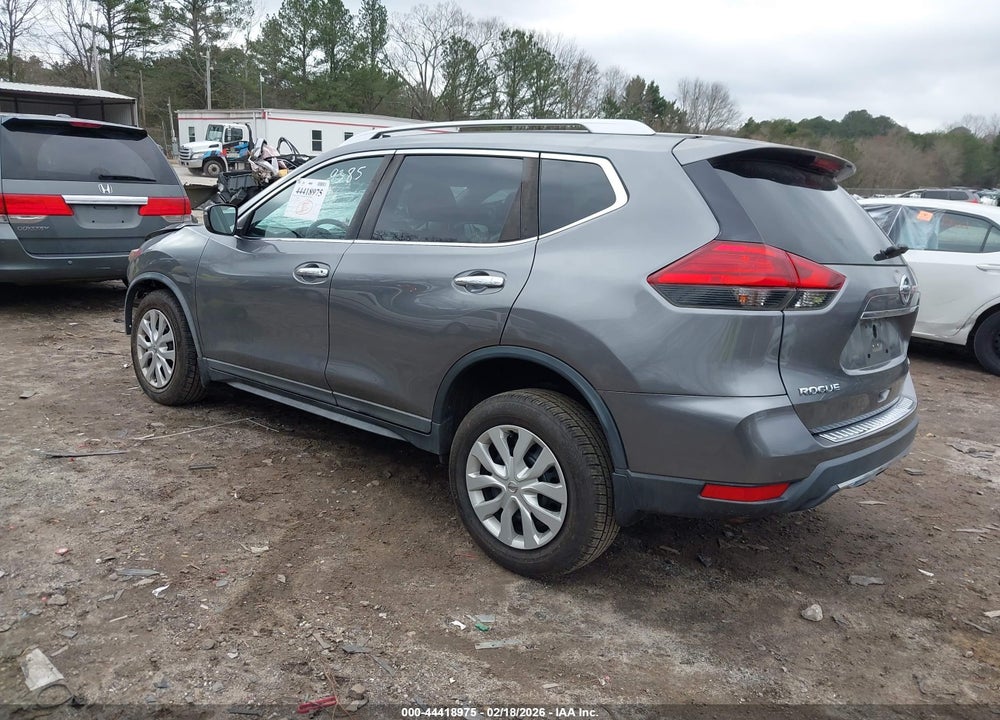 2017 NISSAN ROGUE S VIN: KNMAT2MV7HP589385