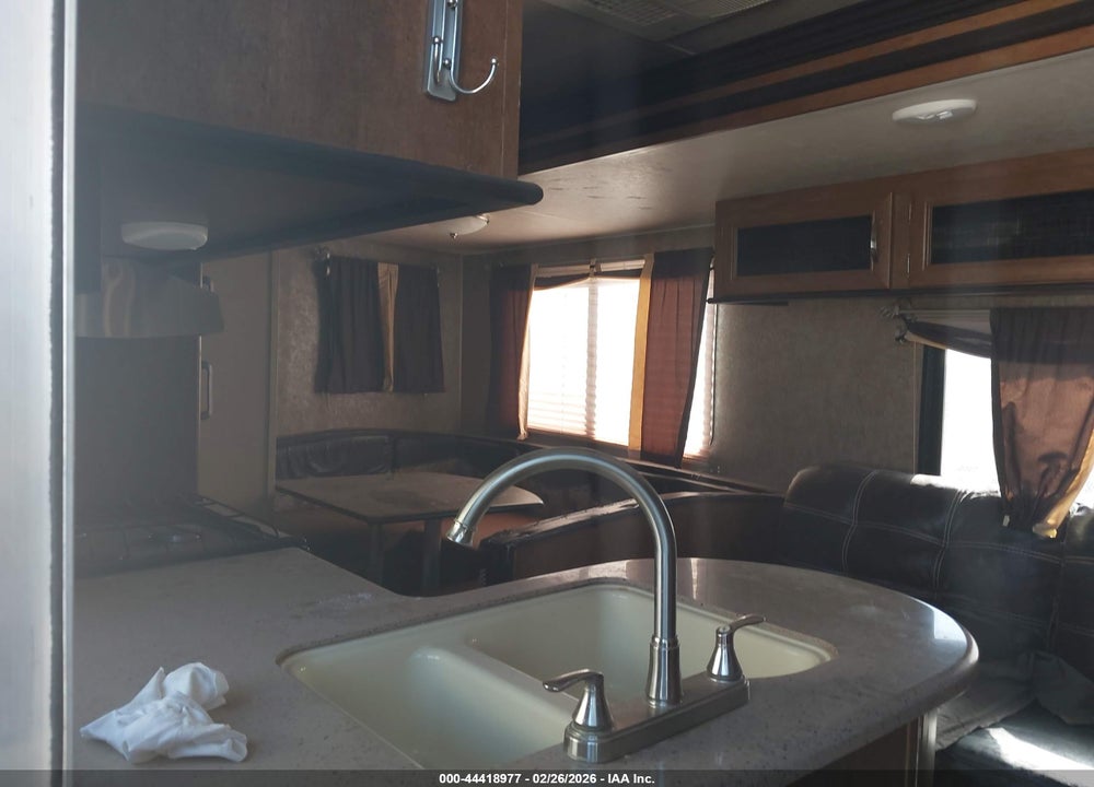 2016 WILDCAT TRAVEL TRAILER VIN: 4X4TWDG26G8801435