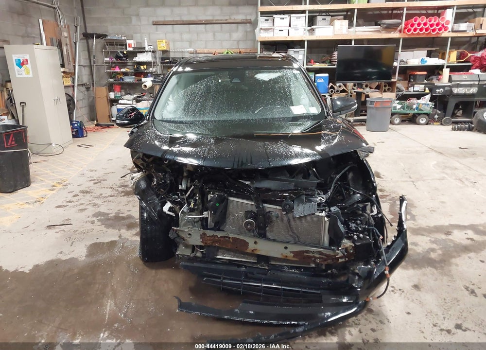 2018 TOYOTA RAV4 XLE VIN: 2T3RFREV6JW794286