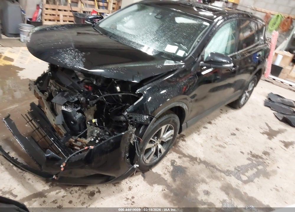 2018 TOYOTA RAV4 XLE VIN: 2T3RFREV6JW794286