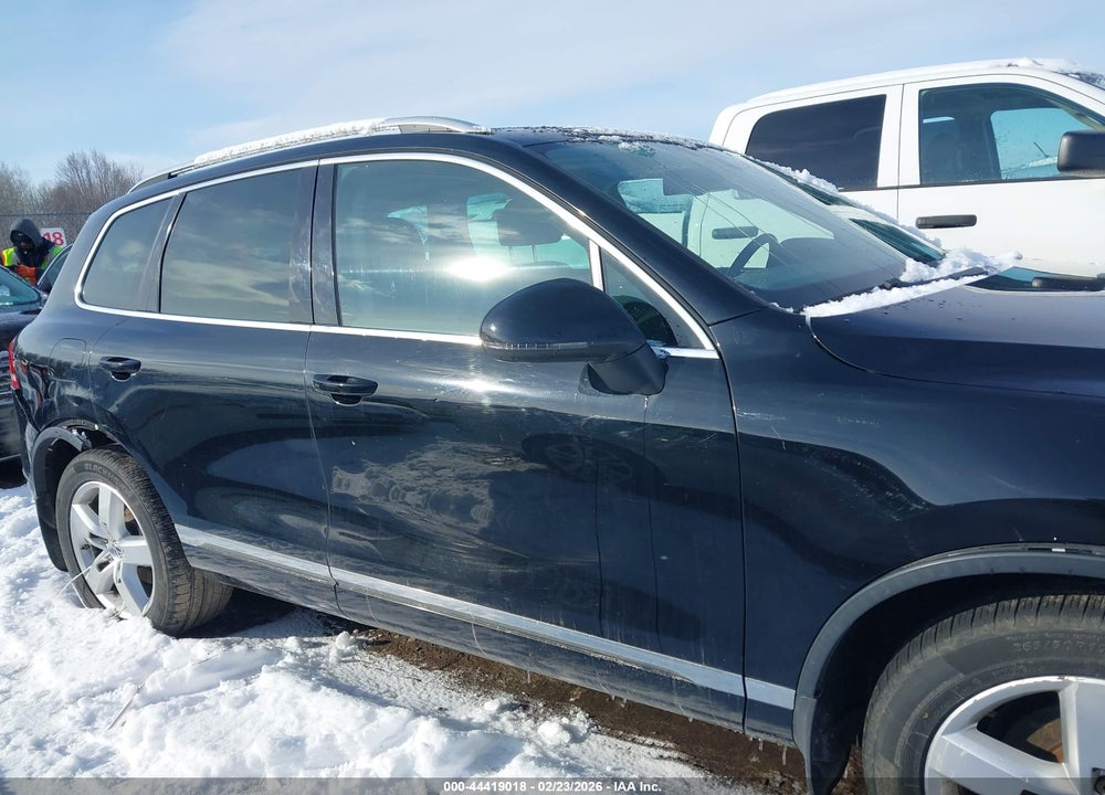 2012 VOLKSWAGEN TOUAREG TDI LUX VIN: WVGEK9BP3CD009315