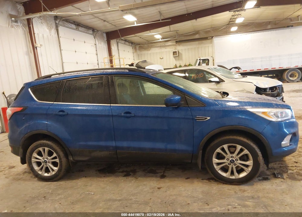 2017 FORD ESCAPE SE VIN: 1FMCU9G94HUE46730