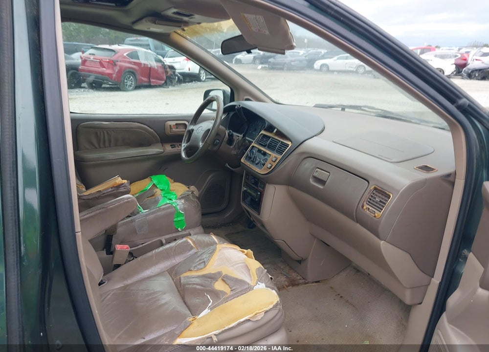 2000 TOYOTA SIENNA XLE VIN: 4T3ZF13C5YU222543