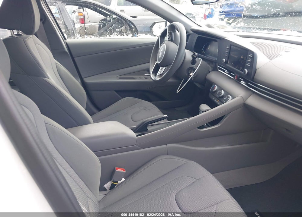 2025 HYUNDAI ELANTRA SE VIN: KMHLL4DG3SU913653