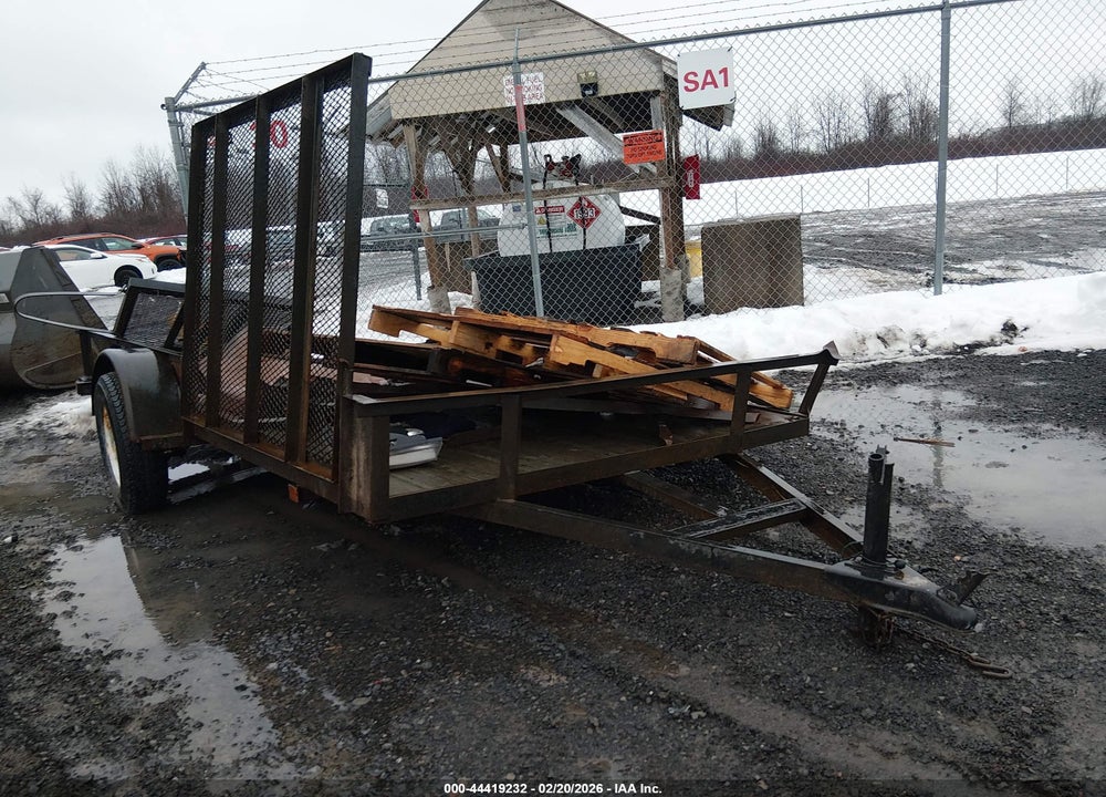 2006 CARRYON 12' UTILITY TAILER VIN: 4YMUL12146V006817