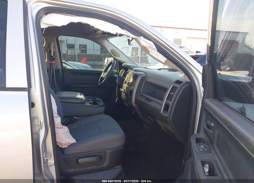 2017 RAM 1500 VIN: 3C6RR7KT8HG739256