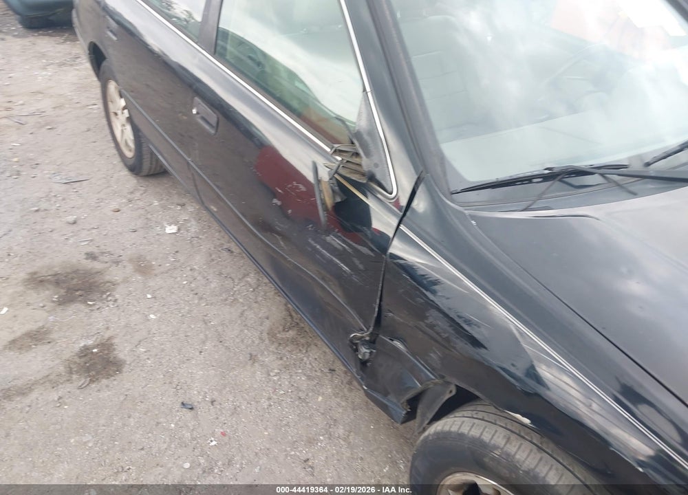 2000 TOYOTA CAMRY LE V6 VIN: 4T1BF28K0YU941229