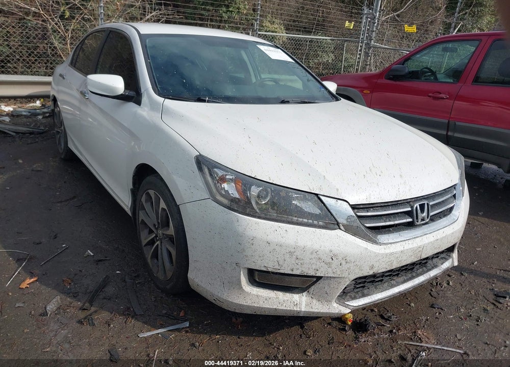 2015 HONDA ACCORD SPO VIN: 1HGCR2F50FA185527