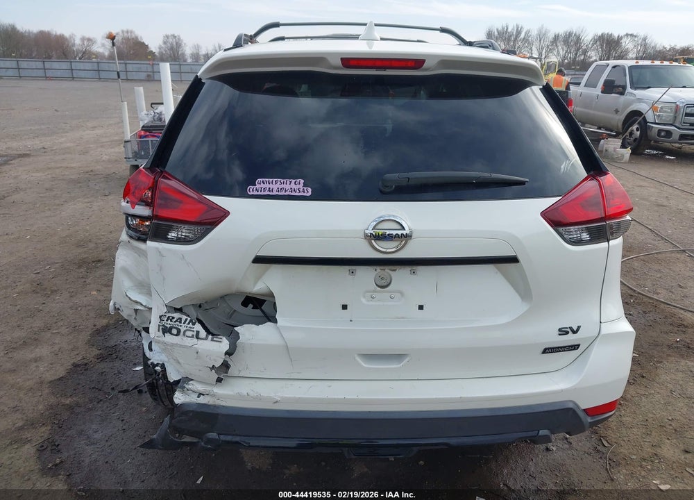 2018 NISSAN ROGUE SV VIN: 5N1AT2MT5JC741932
