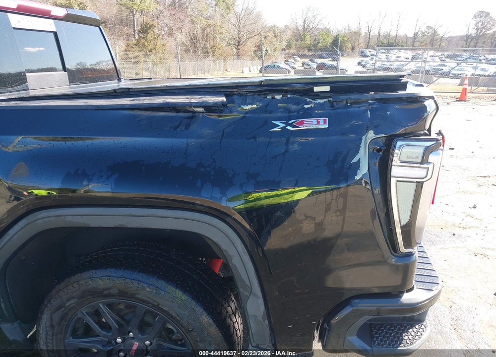 2021 GMC SIERRA 1500 4WD  SHORT BOX ELEVATION VIN: 3GTU9CED2MG191541