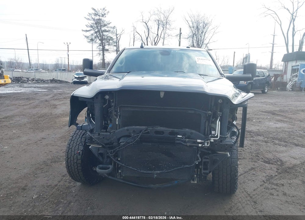 2019 RAM 2500 BIG HORN  4X4 8' BOX VIN: 3C6UR5JL4KG519233