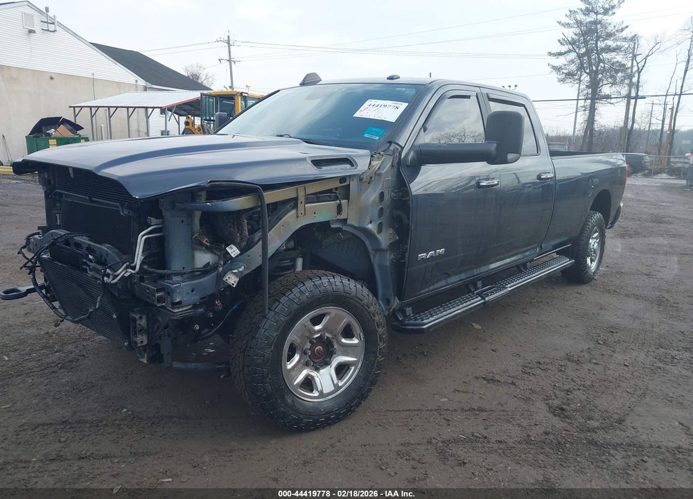 2019 RAM 2500 BIG HORN  4X4 8' BOX VIN: 3C6UR5JL4KG519233