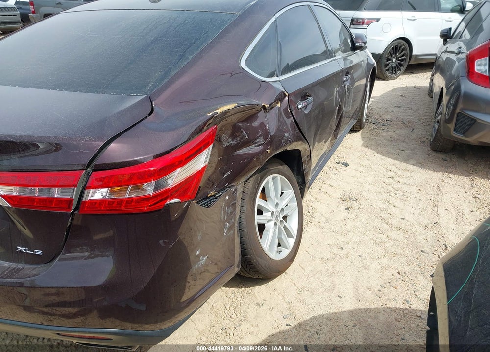 2015 TOYOTA AVALON XLE PREMIUM VIN: 4T1BK1EB8FU187908