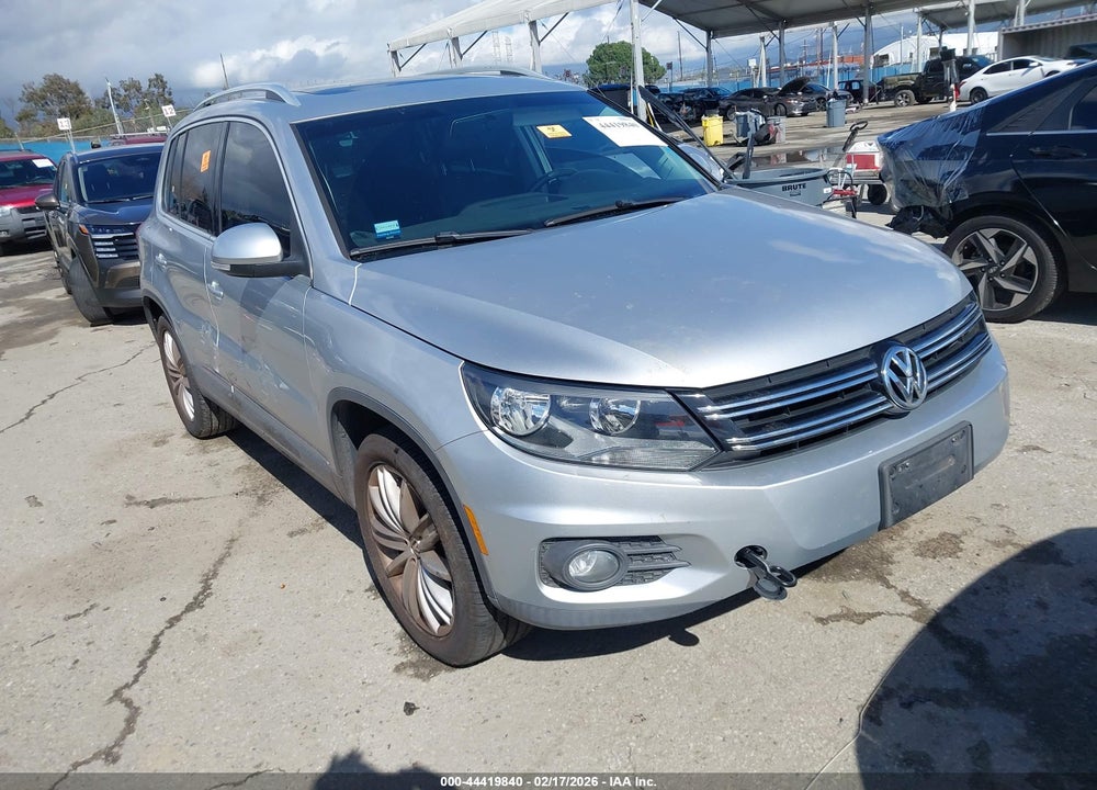 2012 VOLKSWAGEN TIGUAN SE VIN: WVGAV7AX6CW528178