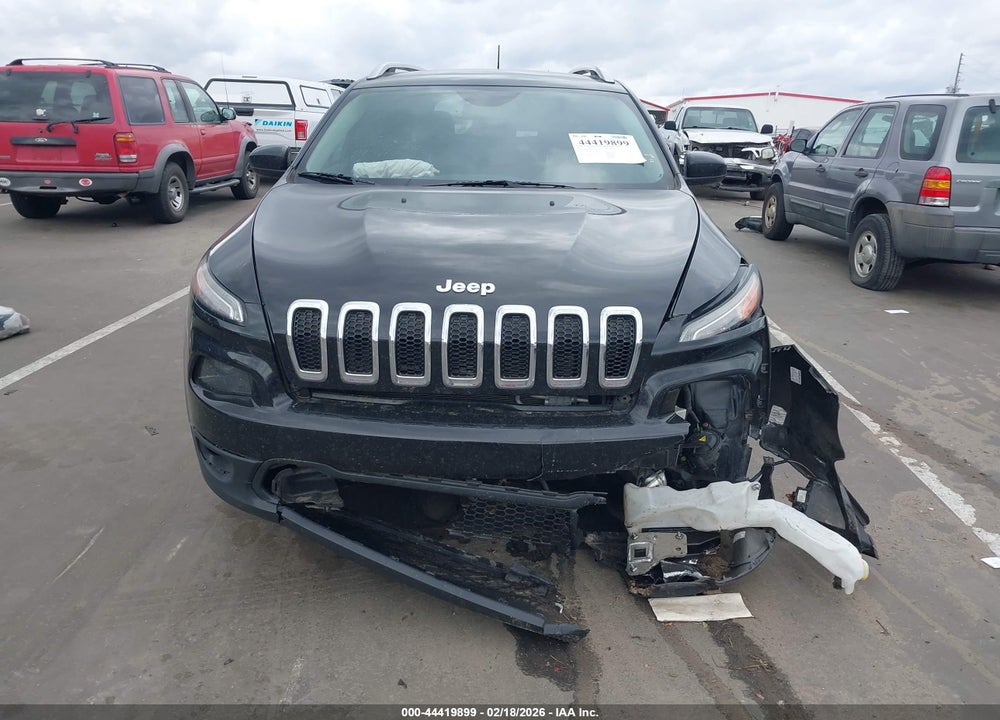 2018 JEEP CHEROKEE LATITUDE PLUS 4X4 VIN: 1C4PJMLX5JD619263