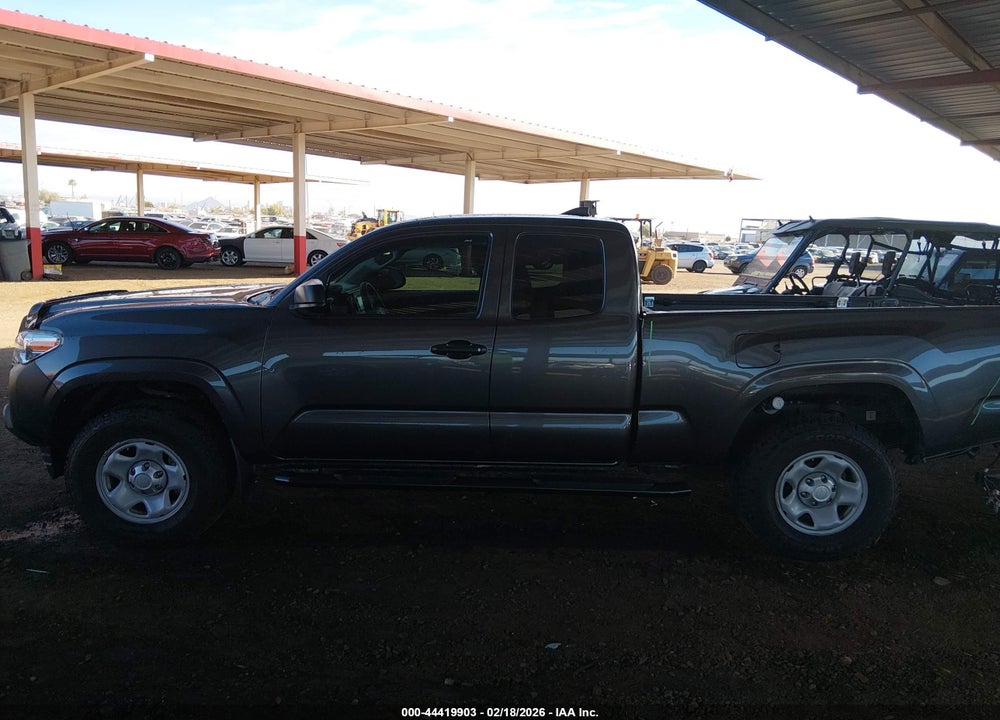 2018 TOYOTA TACOMA SR VIN: 5TFRX5GNXJX111780