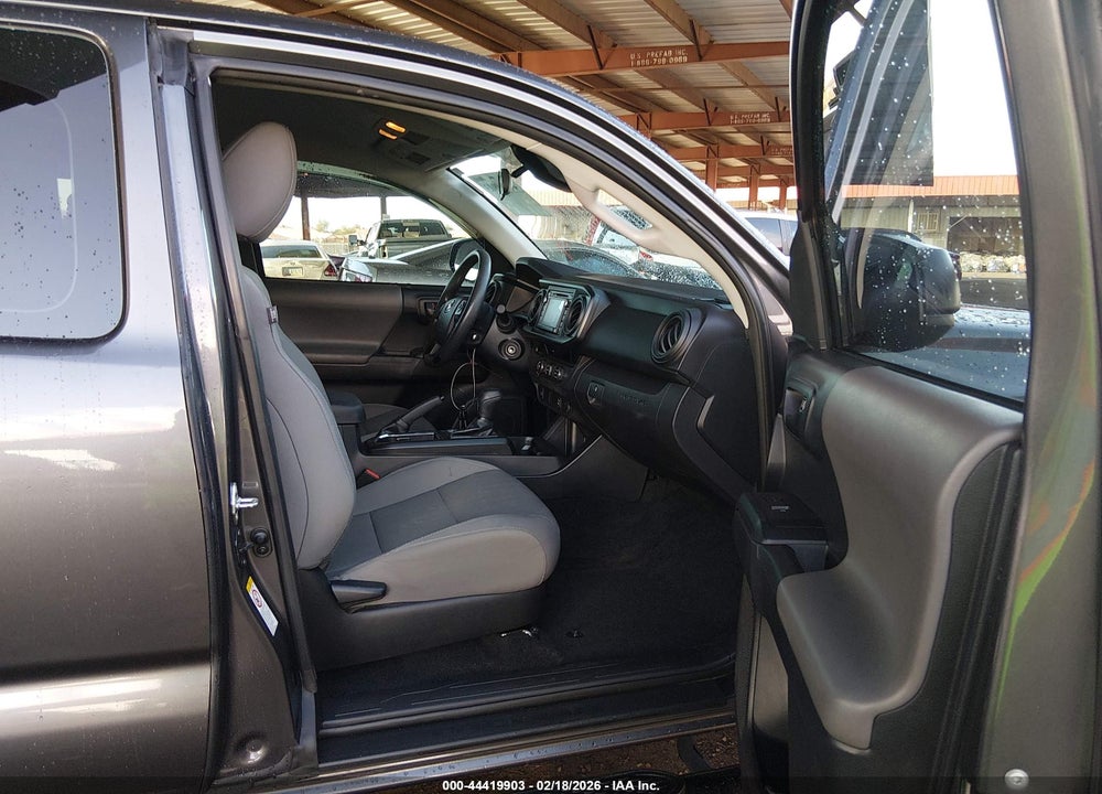 2018 TOYOTA TACOMA SR VIN: 5TFRX5GNXJX111780