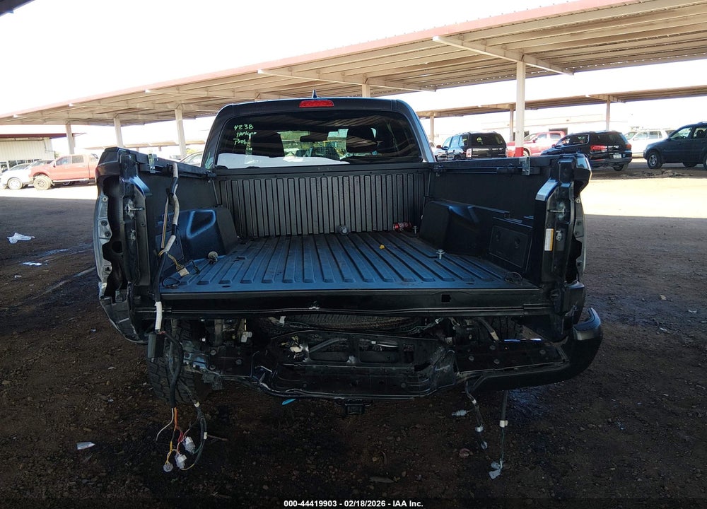 2018 TOYOTA TACOMA SR VIN: 5TFRX5GNXJX111780