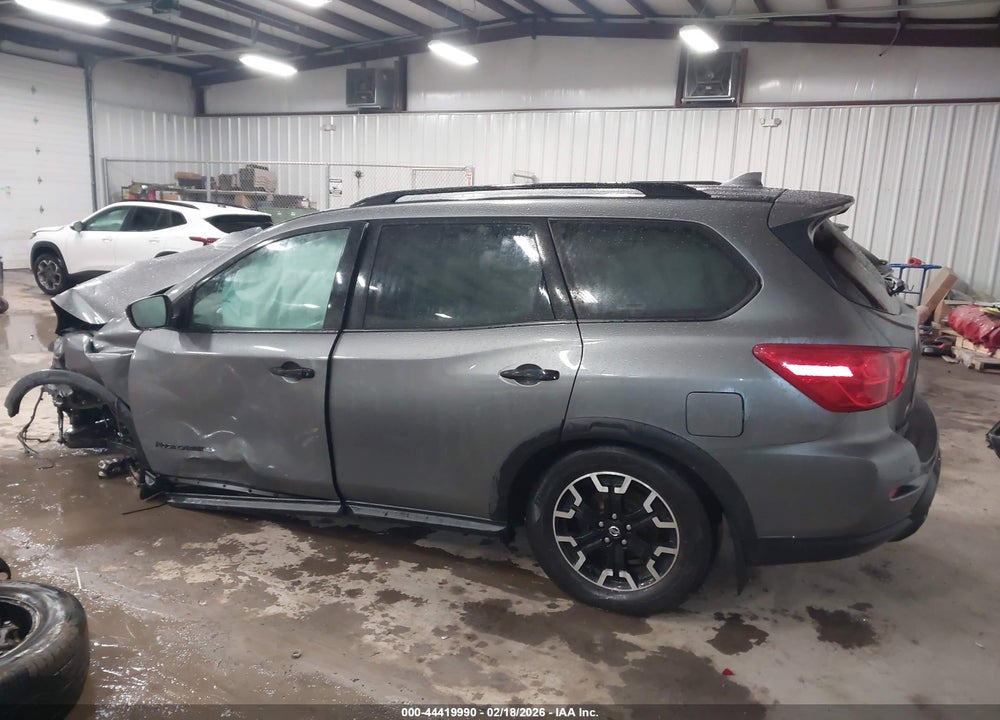 2020 NISSAN PATHFINDER SV 4WD VIN: 5N1DR2BMXLC629685