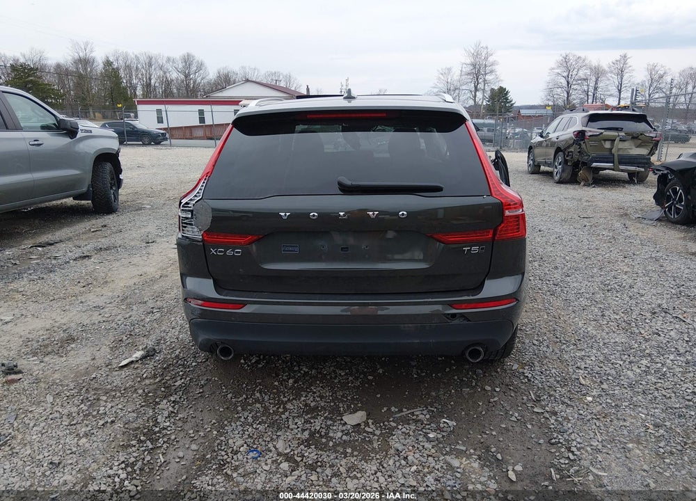 2021 VOLVO XC60 T5 MOMENTUM VIN: YV4102RK8M1850606