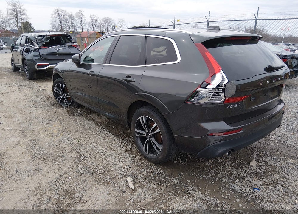 2021 VOLVO XC60 T5 MOMENTUM VIN: YV4102RK8M1850606