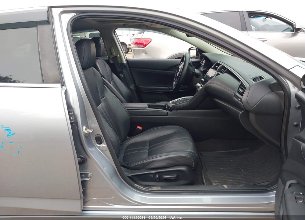 2019 HONDA INSIGHT TOURING VIN: 19XZE4F91KE020483