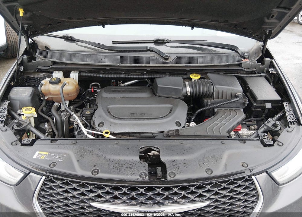 2021 CHRYSLER PACIFICA TOURING L VIN: 2C4RC1BG1MR546994
